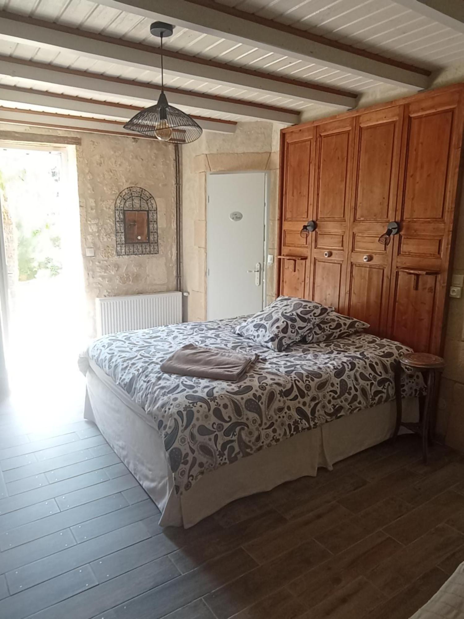 La Girondine Bed & Breakfast Galgon Dış mekan fotoğraf